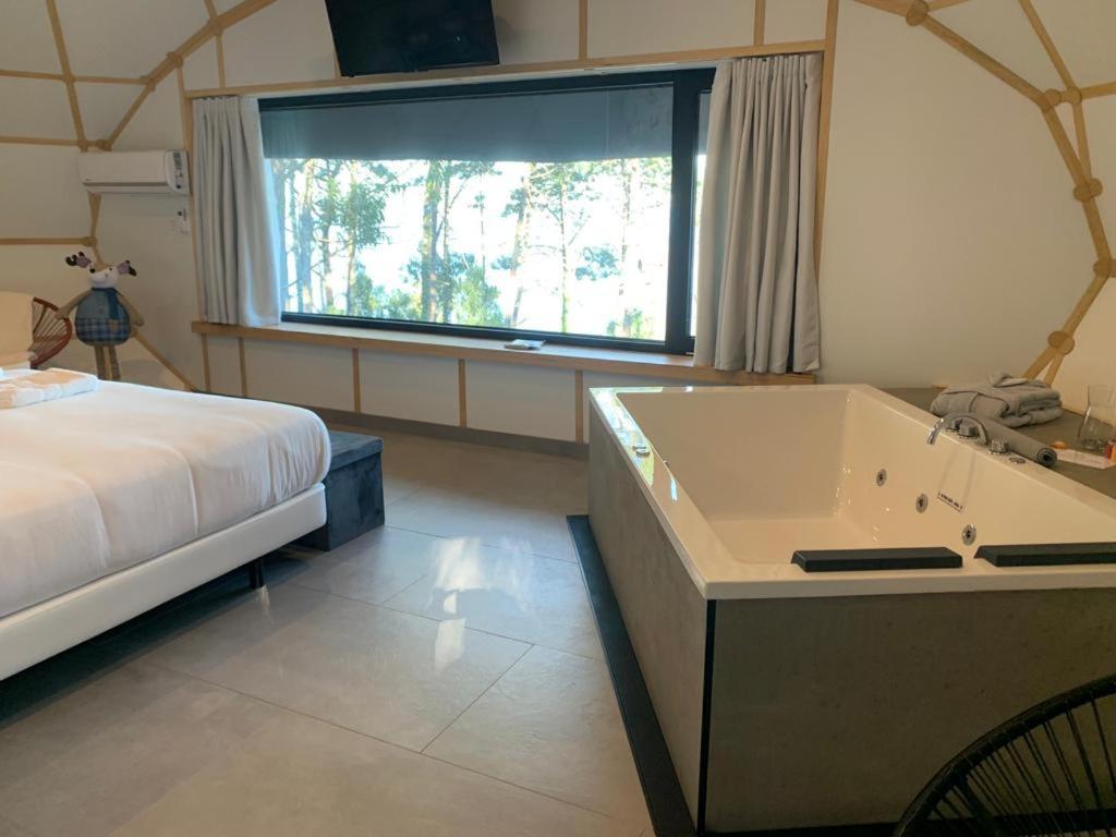 Glamping Do Mar Hotel Baiona Exterior foto